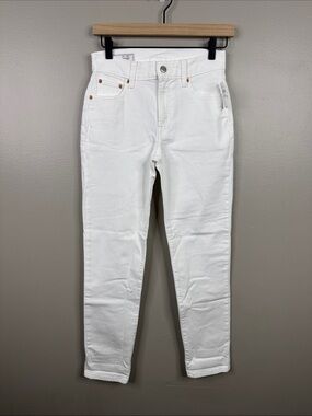 GAP Girlfriend Mid Rise Jeans White Denim Pants NWT Women's Size 24 00 Regular